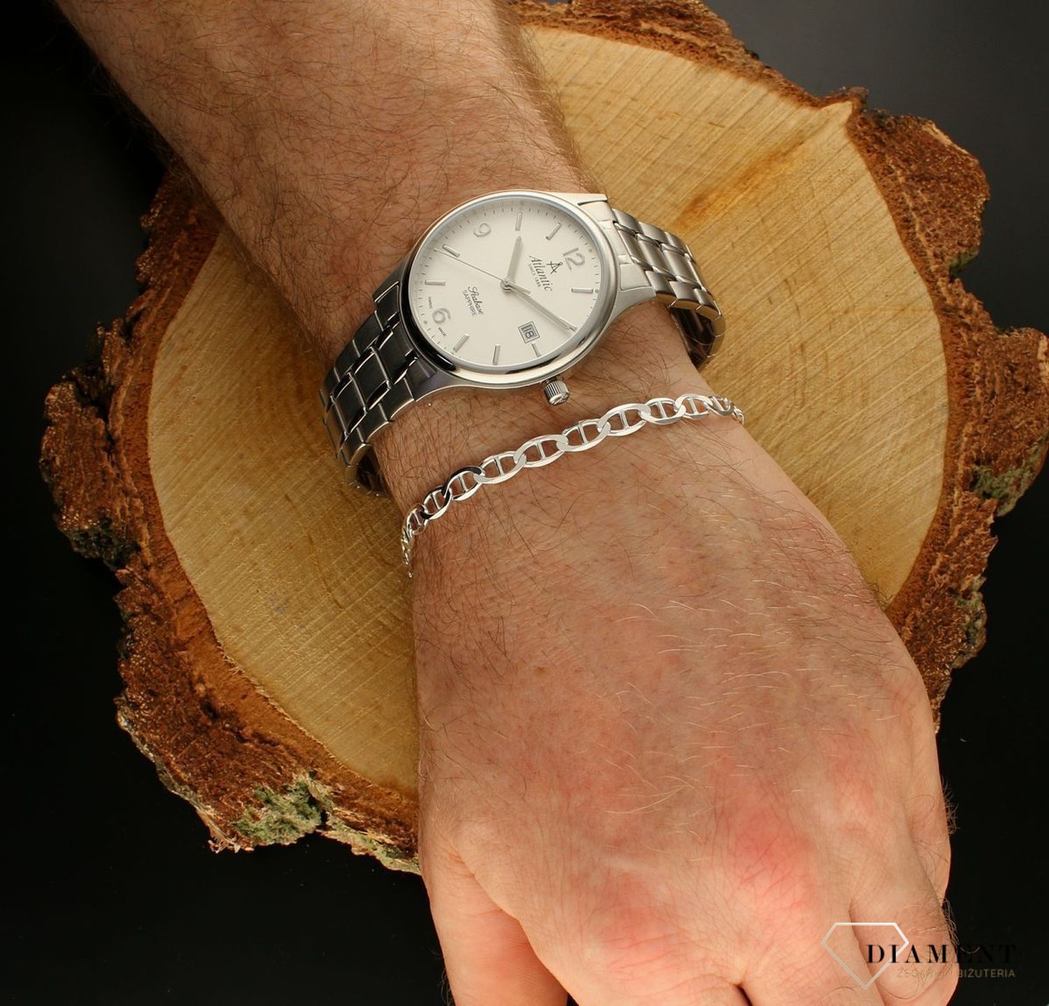 Bransoleta srebrna 925 gucci 925 4,5mm DIA-BRA-6351-120-925 4,5mm. Bransoletka wykonana jest z najwyższej próby srebra 925 o splocie gucci. Bransoletka srebrna o wadze 6,70 gram, długości 22 cm oraz szerokości 6,70 mm (3).jpg